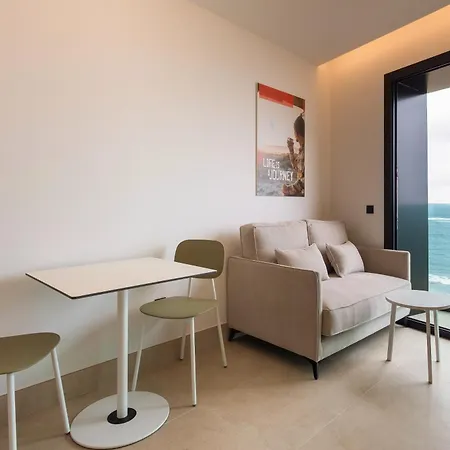 Apartmán Oh Suites Paseo De Las Canteras 58 *